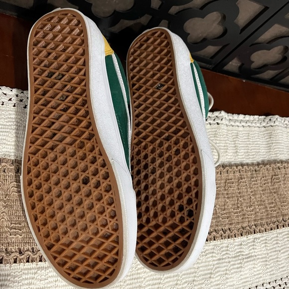 Vans tennis shoes - Picture 6 of 8